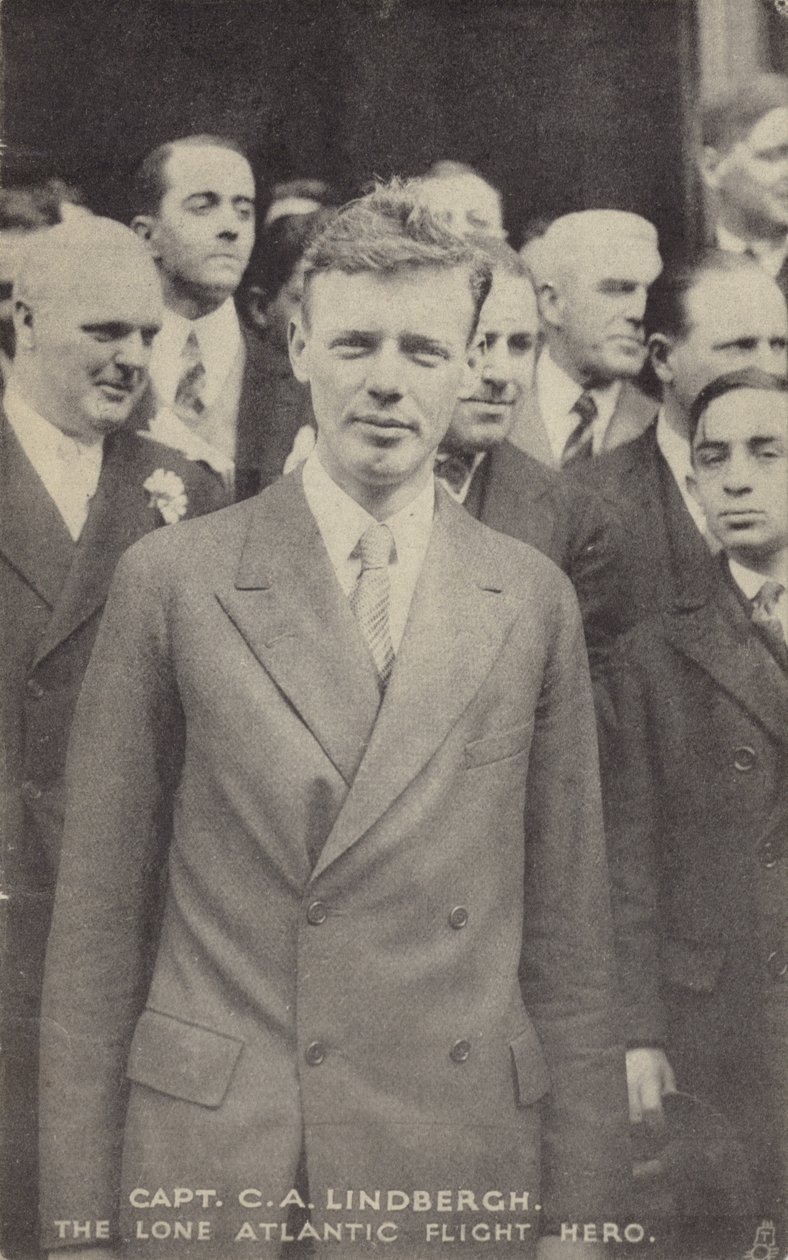 Charles Lindbergh, aviatore americano che ha effettuato il primo volo transatlantico in solitaria da American Photographer