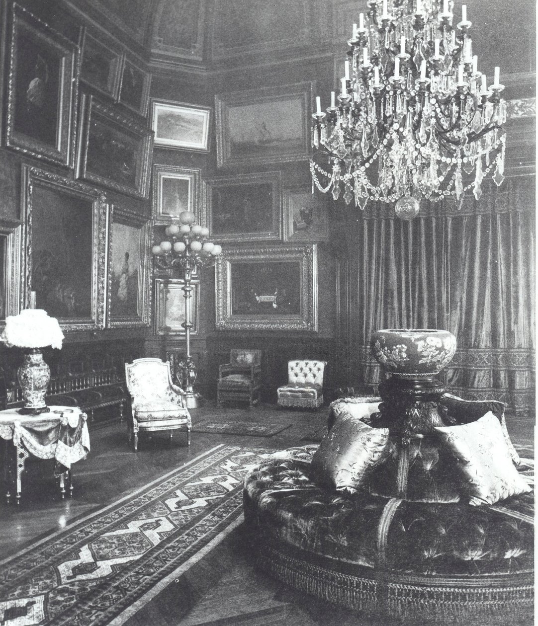 Salotto della casa della famiglia Astor, Fifth Avenue, New York da American Photographer