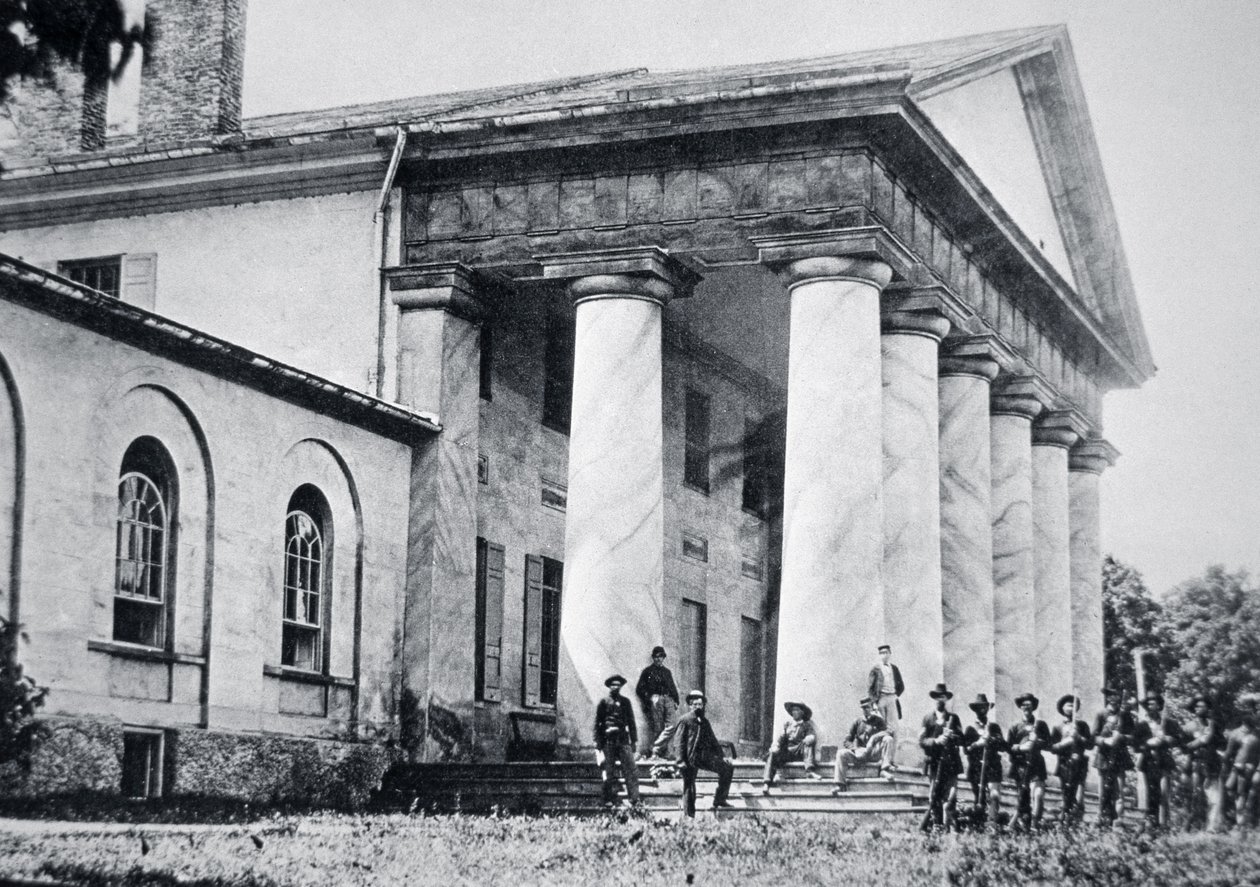 Truppe federali che occupano la villa di Robert E. Lee, Arlington House da American Photographer