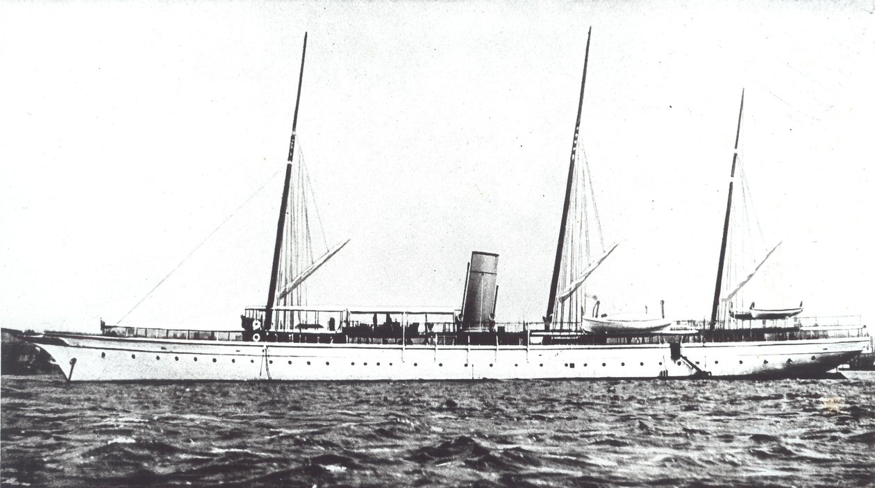 Yacht di lusso di John Astor, c.1910 da American Photographer