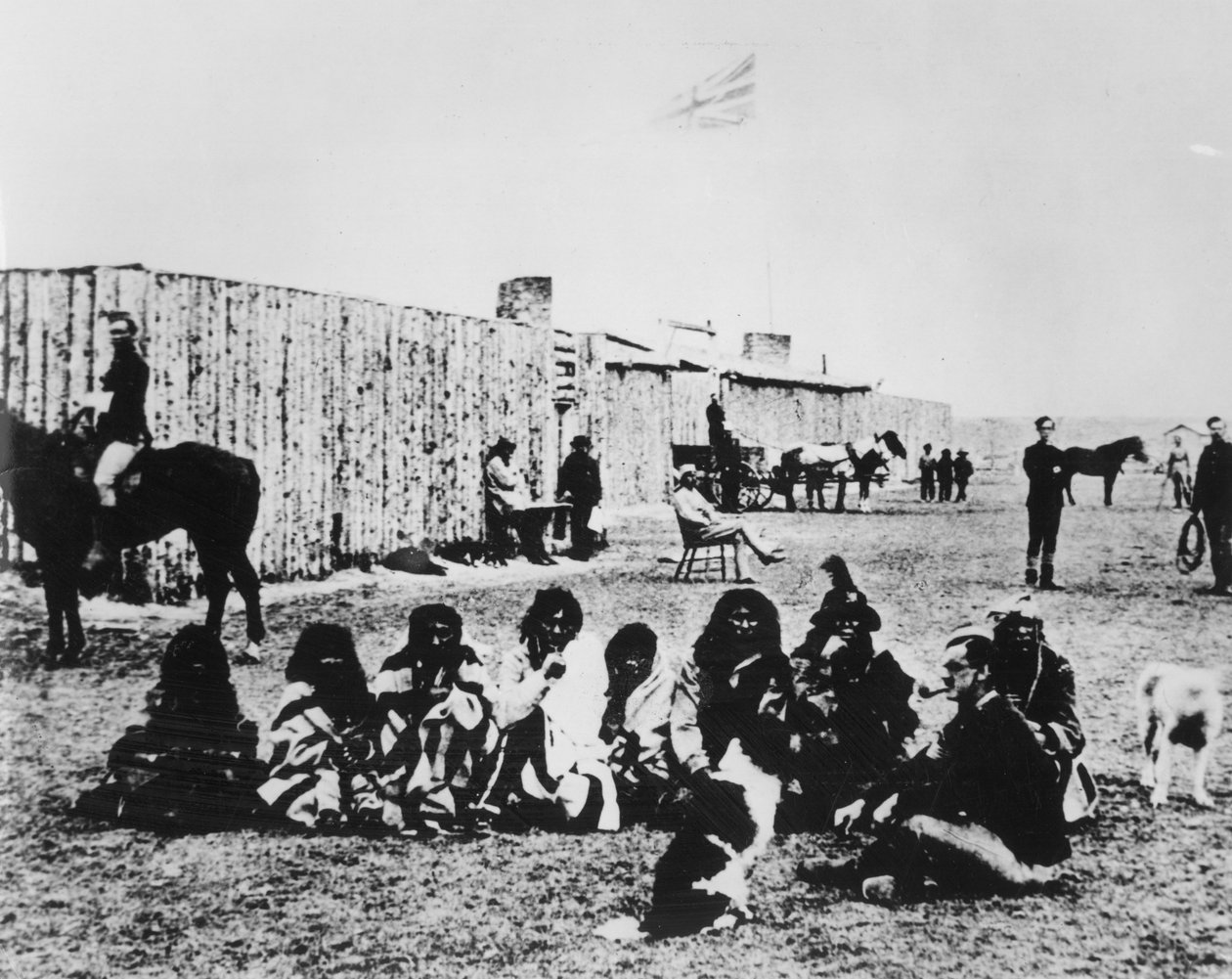 Polizia a cavallo del Nord-Ovest a Fort Calgary nel 1876 da American Photographer
