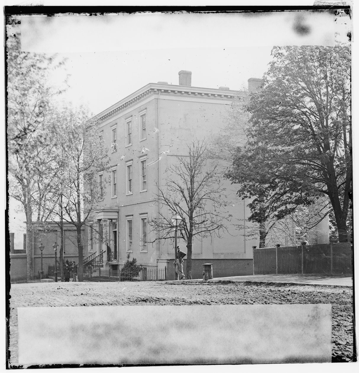 Residenza di Jefferson Davis (1201 East Clay Street), Richmond, VA da American Photographer