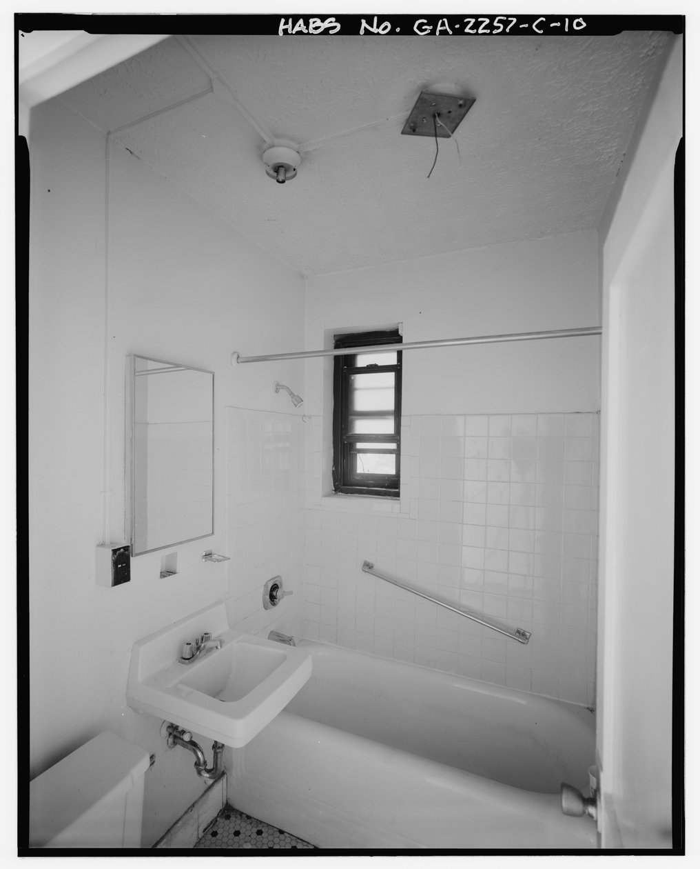 Techwood Homes, Edificio n. 1, 575-579 Techwood Drive, Atlanta, Contea di Fulton, GA da American Photographer