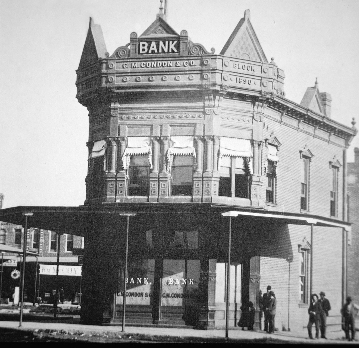 La banca Condon, Coffeyville, Kansas da American Photographer