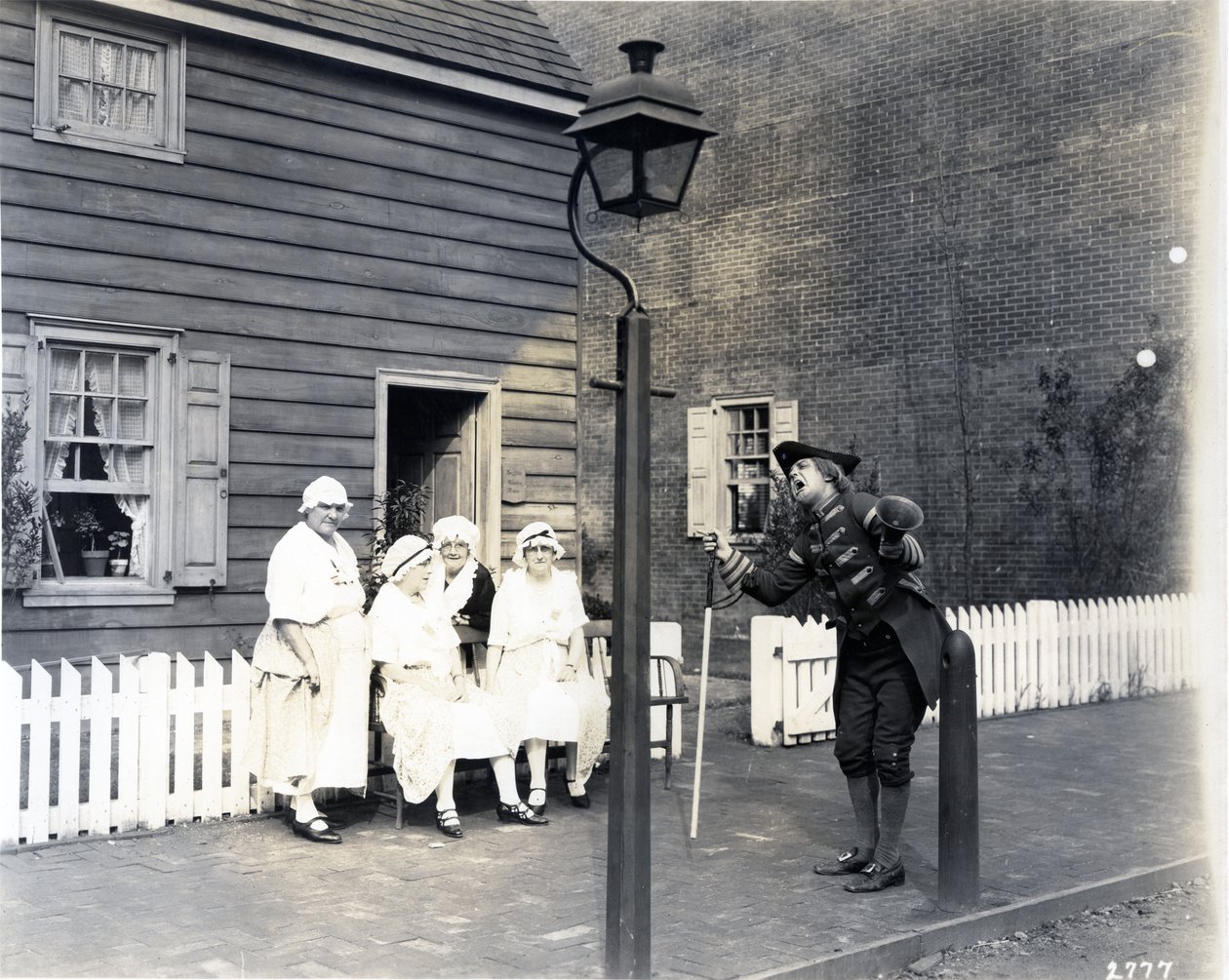 Banditore sulla High Street da American Photographer