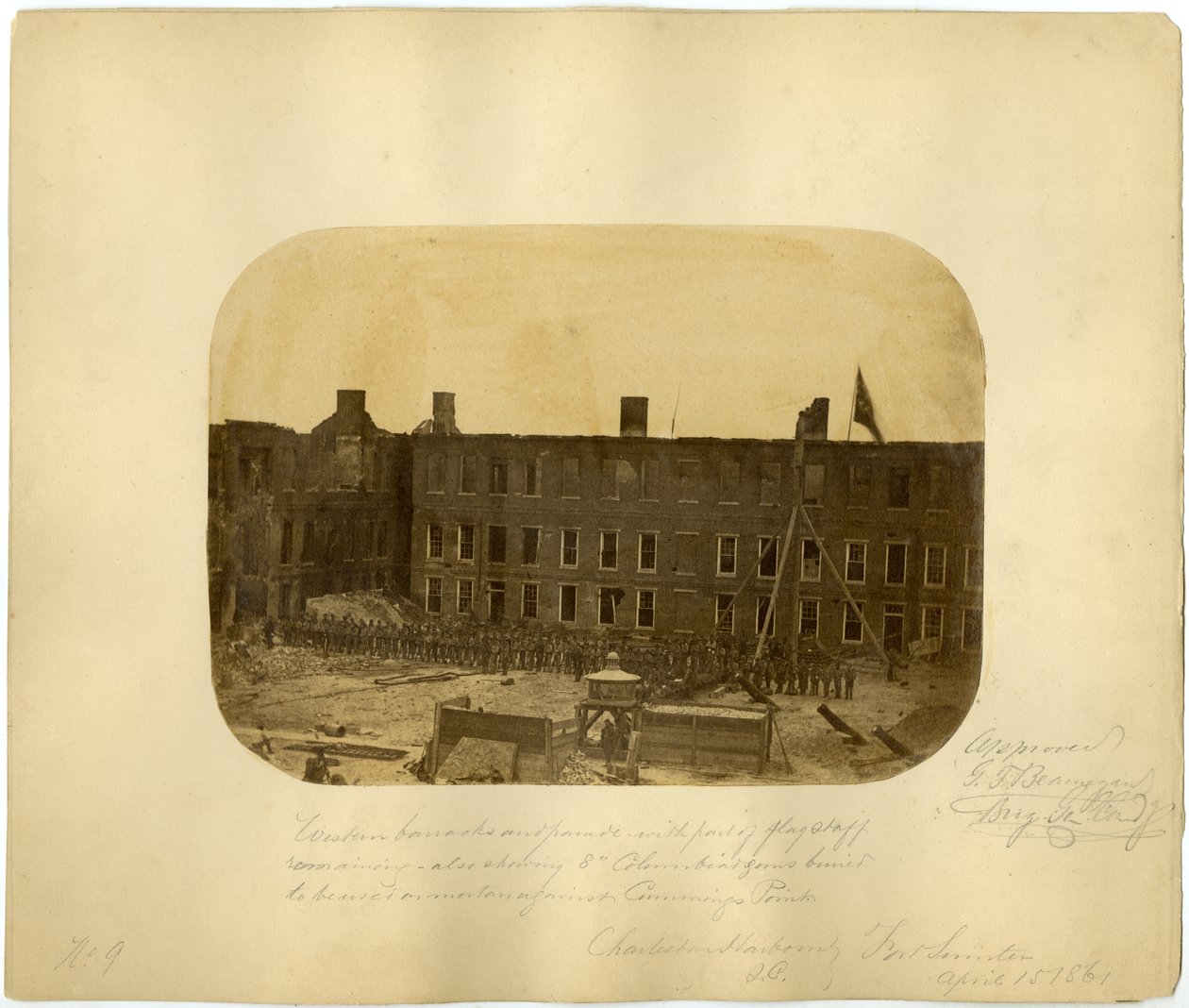 Caserme occidentali e parata, Battaglia di Fort Sumter, 15 aprile 1861 da American Photographer