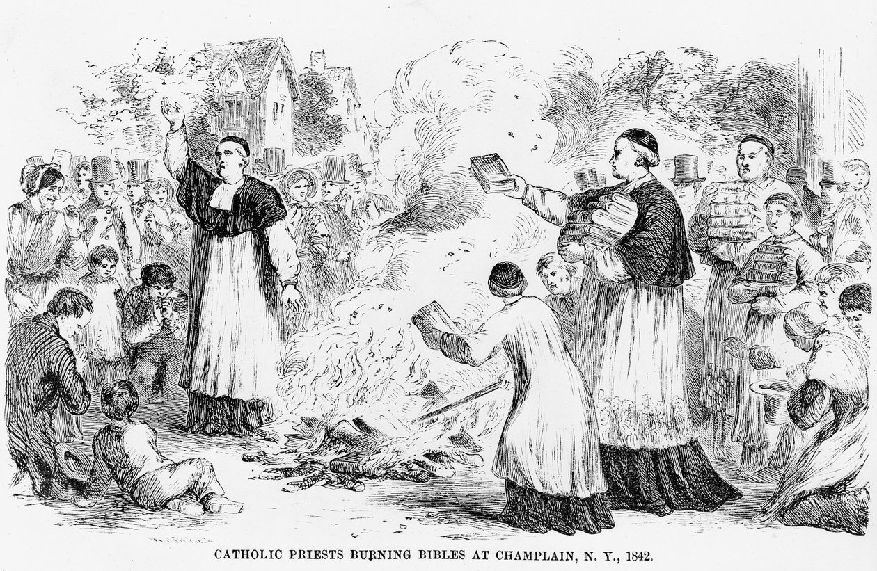 Preti cattolici che bruciano Bibbie a Champlain, New York, illustrazione da un opuscolo anti-cattolico, 1842 da American School