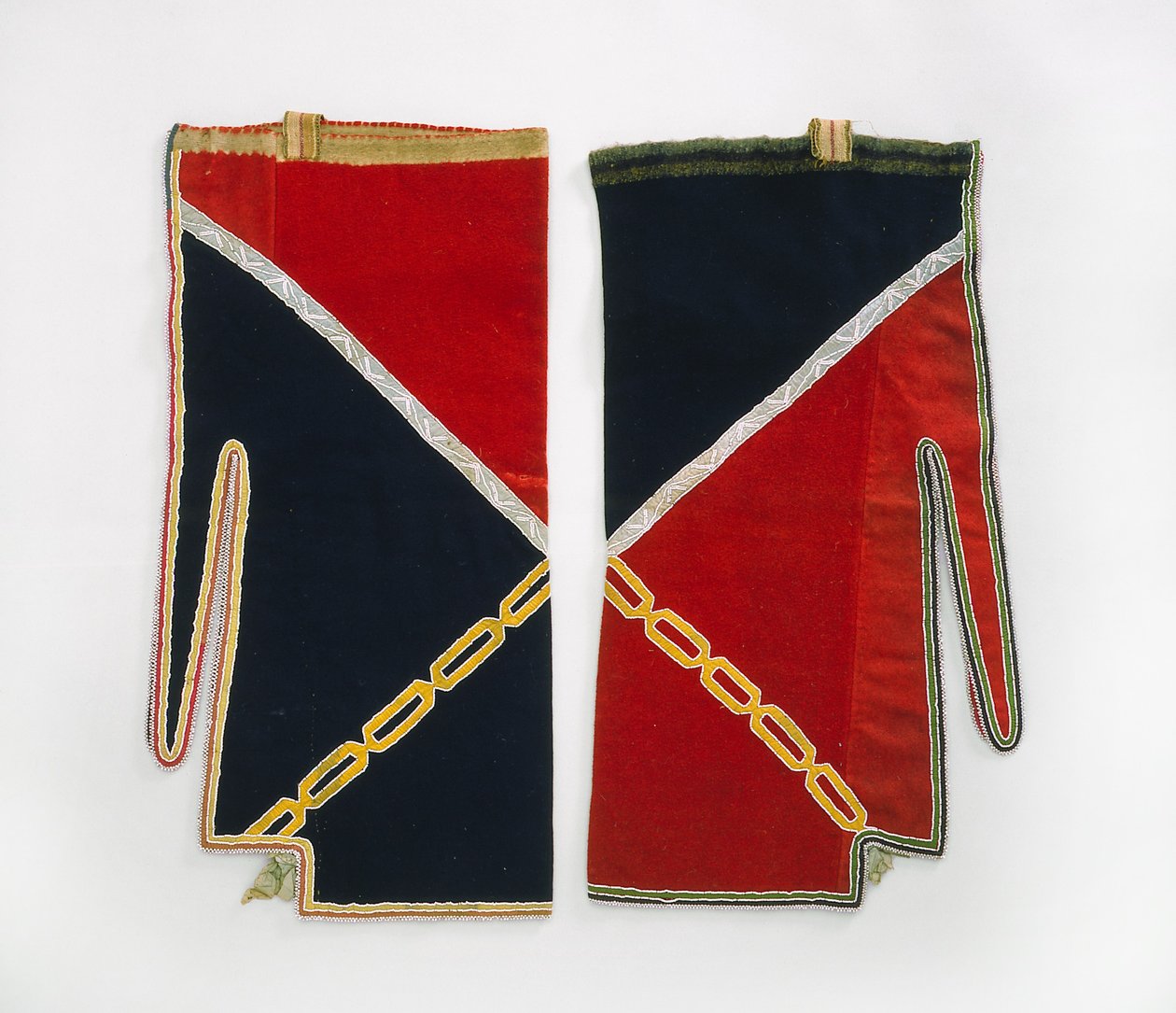Ghette, Chippewa, c.1840 da American School