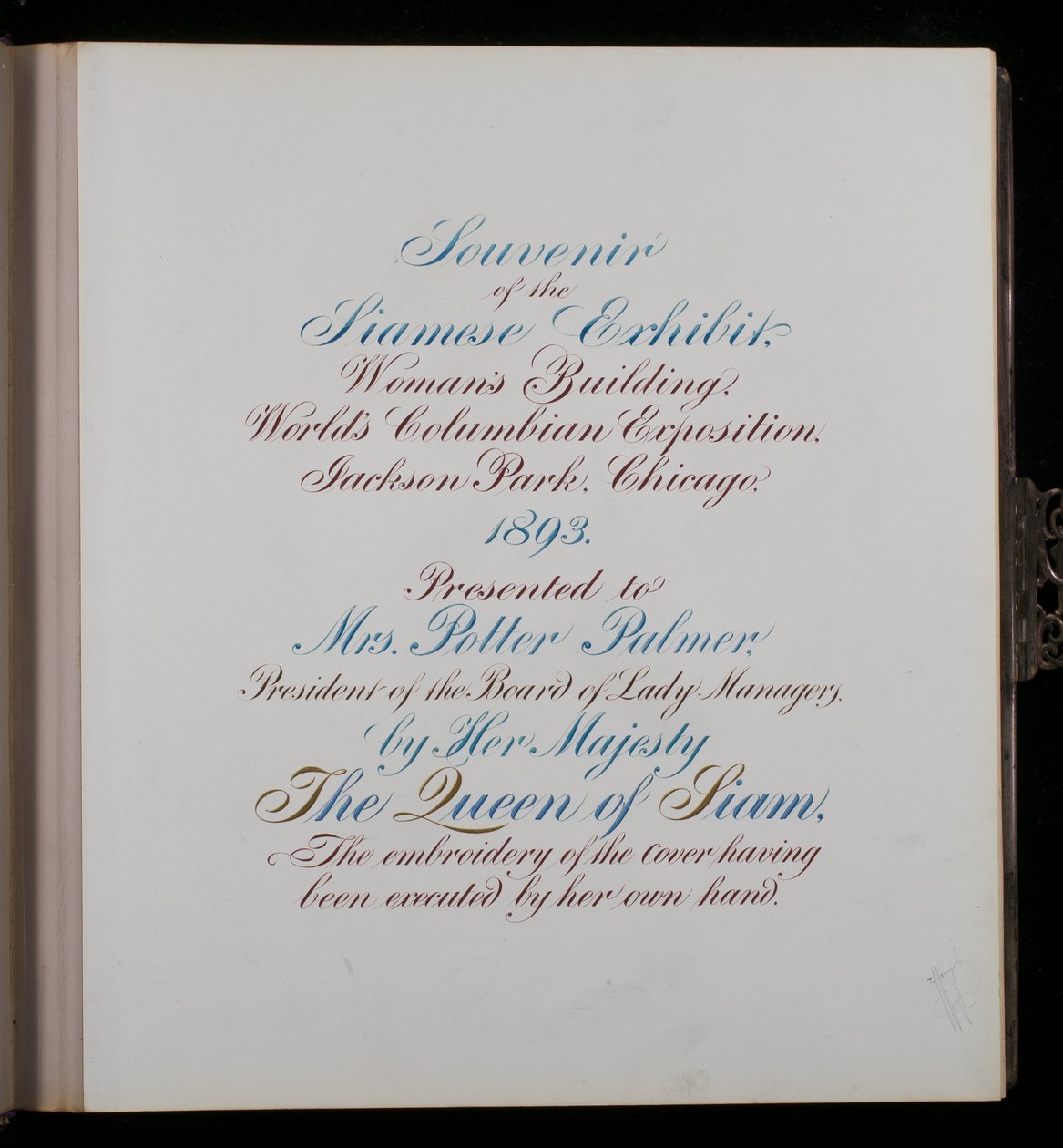 Pagina in album fotografico da American School