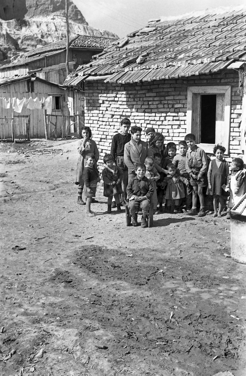 CROTONE - GRUPPO DI BAMBINI da Ando Gilardi