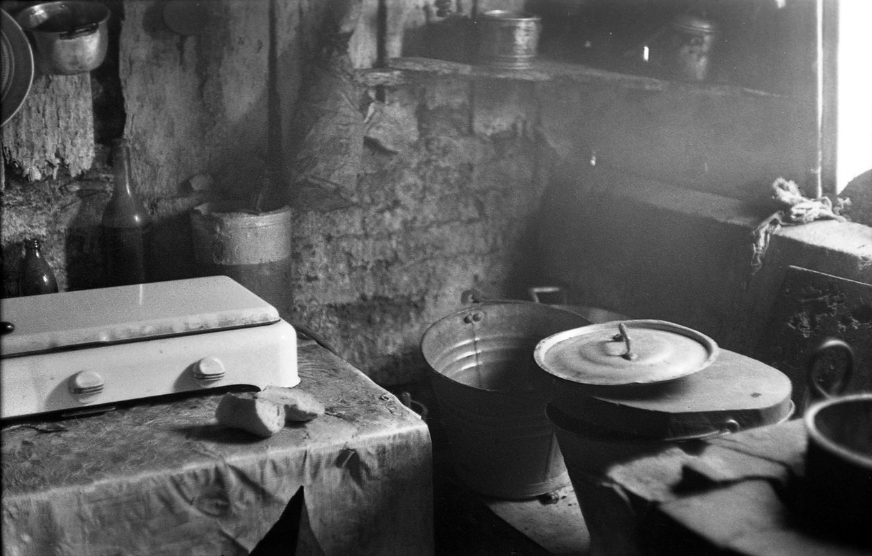 CROTONE - ANGOLO COTTURA NEL BAGNO da Ando Gilardi