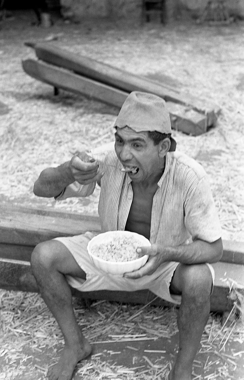 LAVORAZIONE DELLA CANAPA, PAUSA MACCHERONI da Ando Gilardi