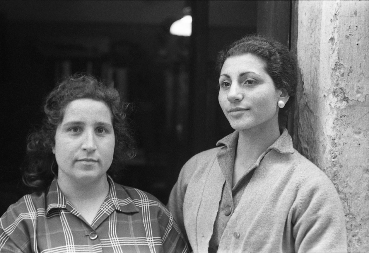 DONNE DI CROTONE da Ando Gilardi