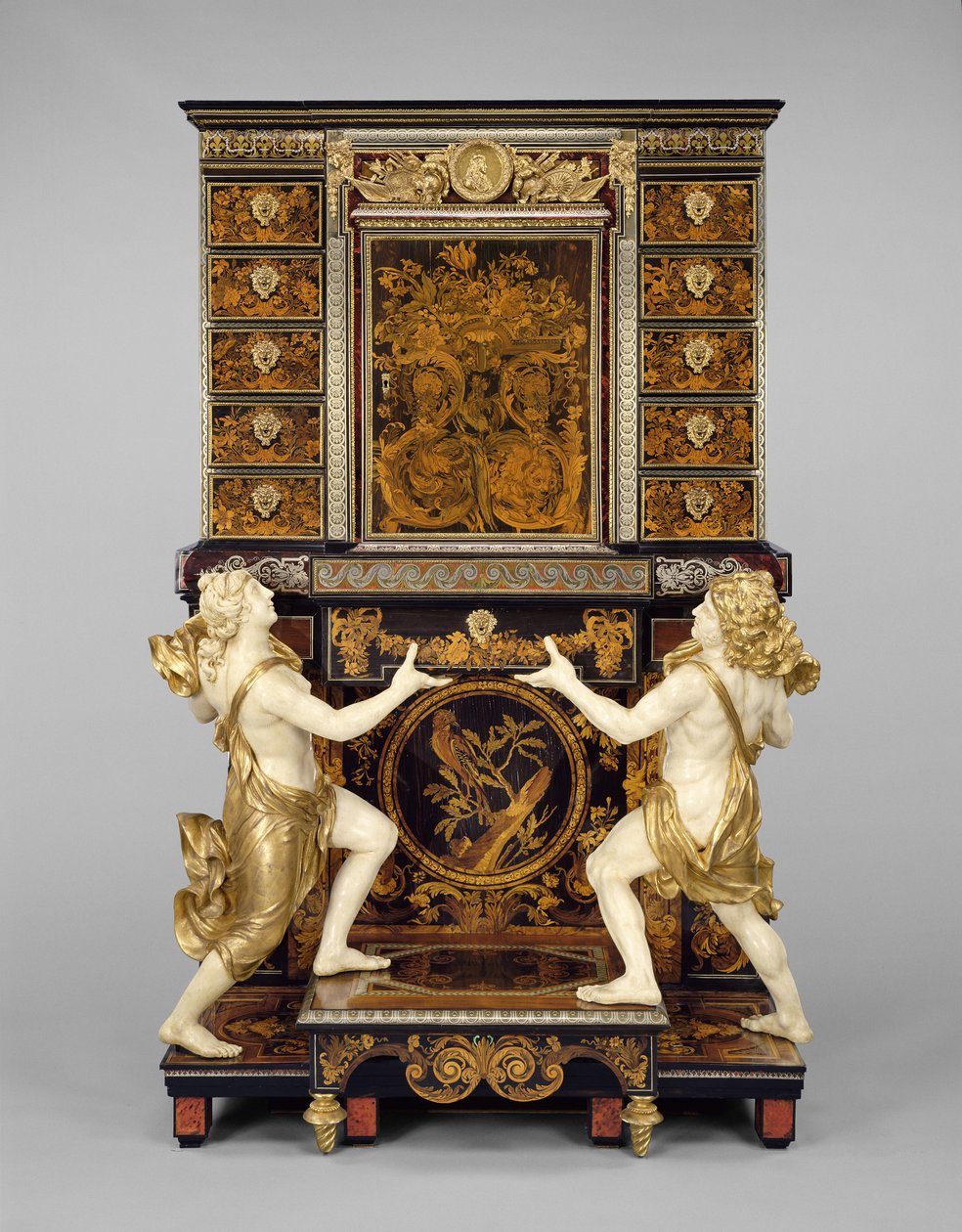 Mobile su piedistallo con medaglioni dopo Jean Varin, c.1675-80 da Andre Charles Boulle