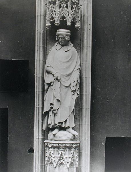 Copia di una statua di Jean Bureau, Sire de la Riviere da Andre Beauneveu