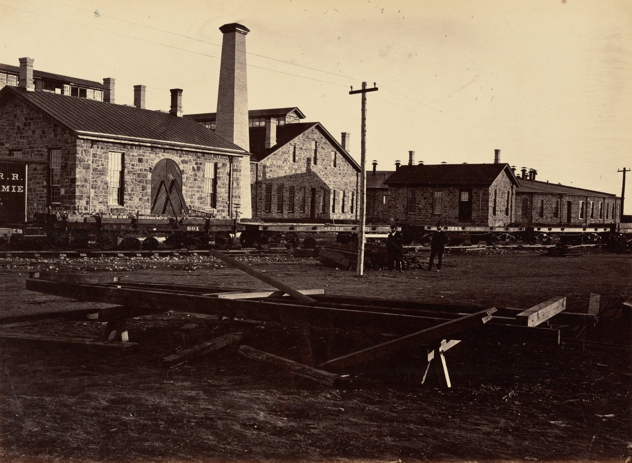 Piastra 17. Officine meccaniche di Laramie, da sud-ovest, 1869 (foto) da Andrew Joseph Russell