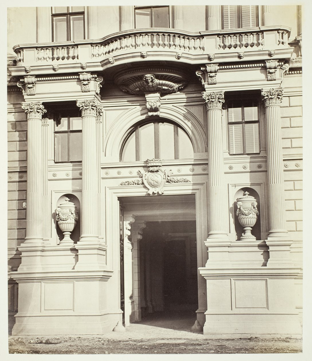 Albrechtsgasse n. 3, portale presso la residenza di Friedrich Ritter von Schey da Anonymous