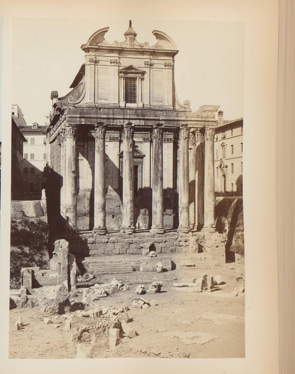 Tempio di Antonino e Faustina al Foro Romano a Roma, Italia da Anonymous