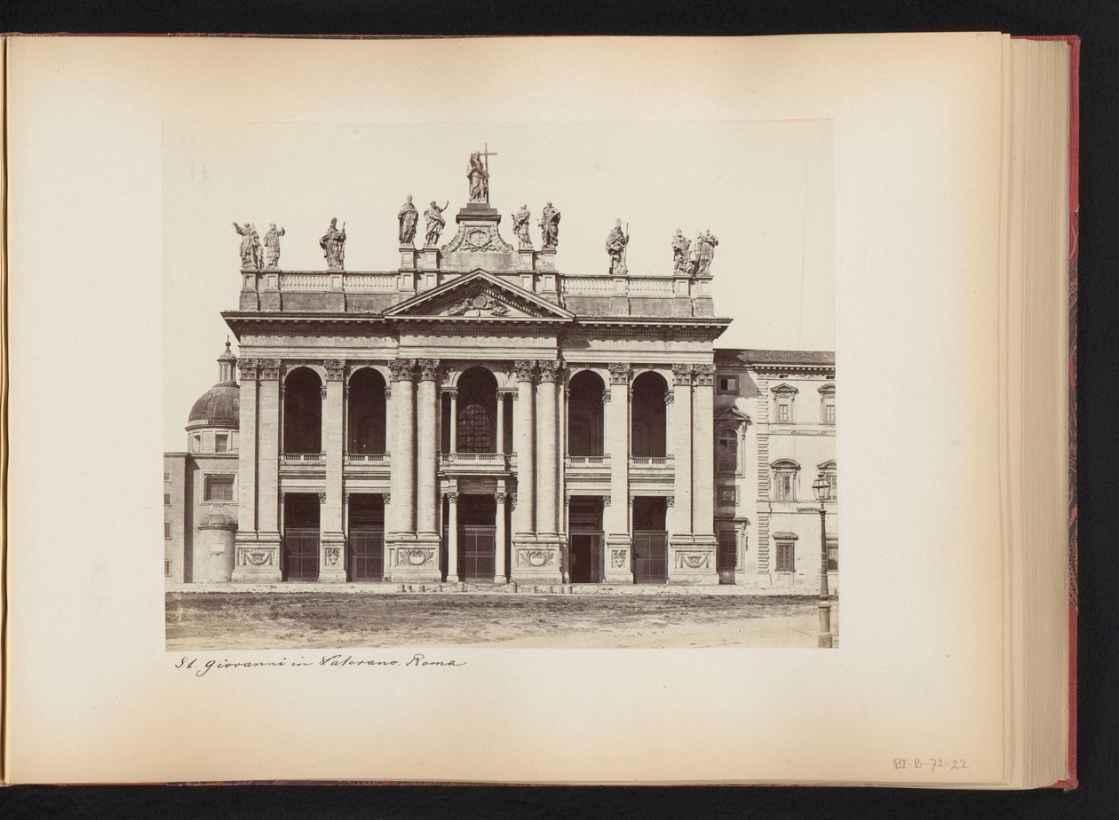 Facciata della Basilica di San Giovanni in Laterano a Roma da Anonymous