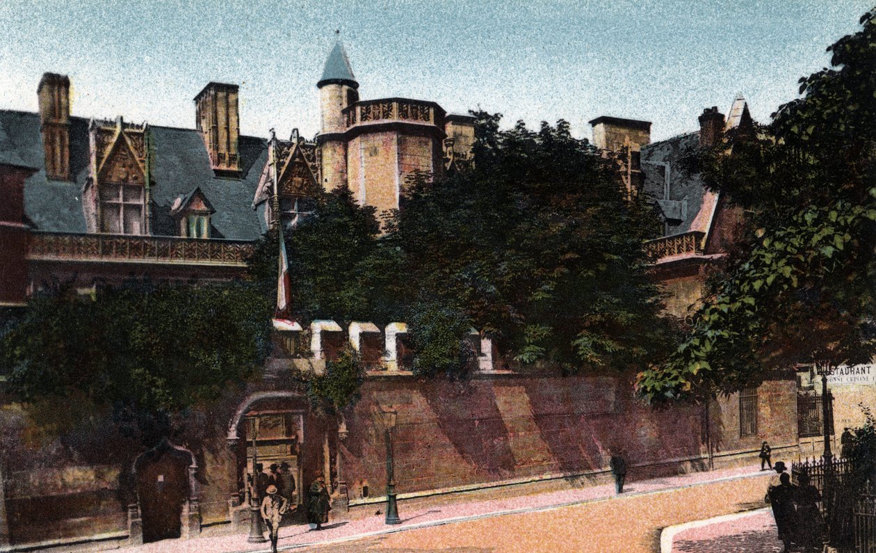 Parigi: vista del Museo di Cluny. Fotografia del 1920 in "Album Artistico" della città di Parigi. Collezione privata. da Anonymous Anonymous