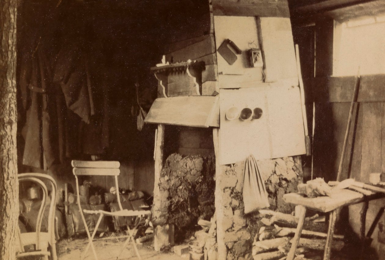 Fotografia da un album personale di un tenente di fanteria durante i primi mesi della Prima Guerra Mondiale da Anonymous Anonymous