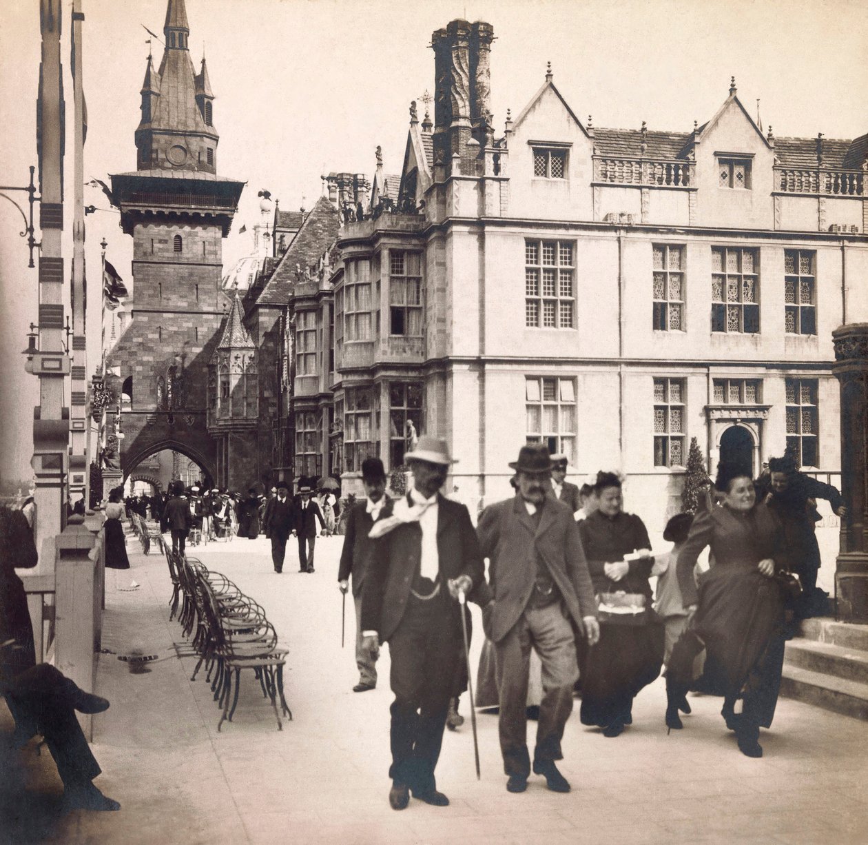 Esposizione Universale del 1900 a Parigi: La rue des Nations - collezione privata da Anonymous Anonymous