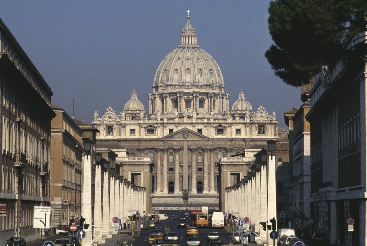 Veduta di San Pietro dalla Via della Conciliazione da Antonio da Sangallo