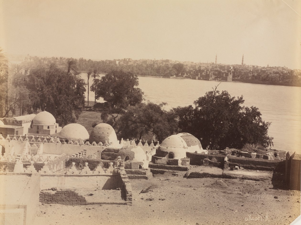 Asyut, vista dalla montagna, c. 1870s -1880 da Antonio Beato