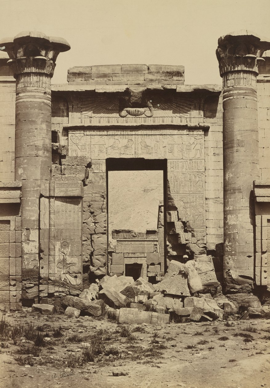 Medinet Habu: Colonne romane da Antonio Beato