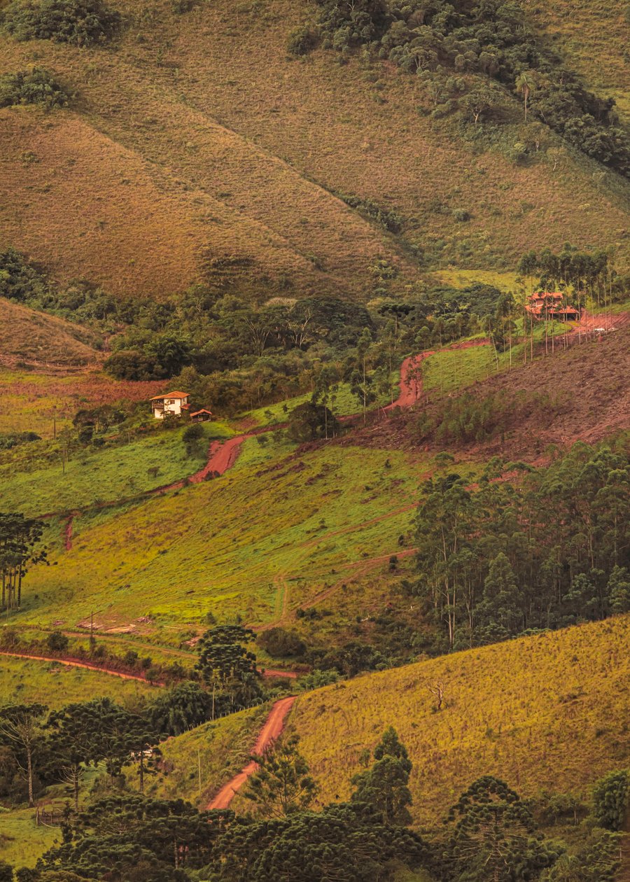 Montanhas de Minas, Brasile, 2023 (foto) da Antonio Schubert