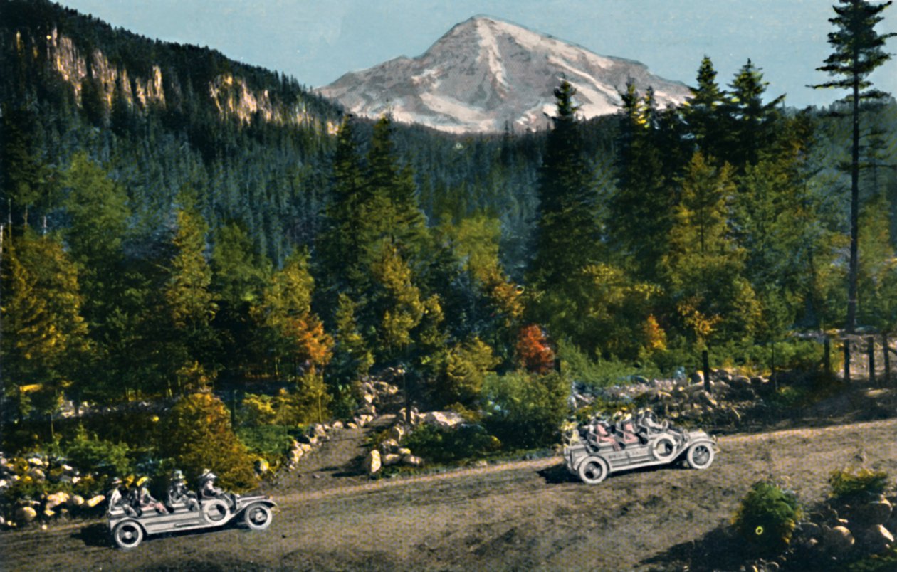 Monte Rainier dal National Park Inn, c. 1916 da Asahel Curtis