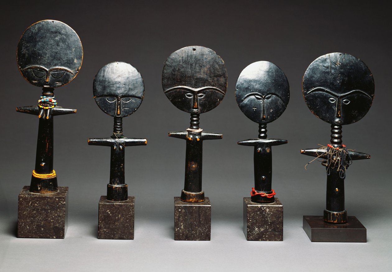Un gruppo di bambole Ashanti, Akua