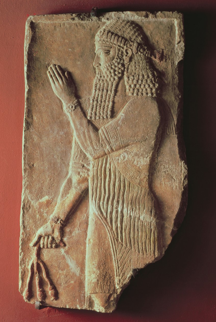 Sacerdote con un ramo di melograno, dal Palazzo del Re Sargon II a Khorsabad, Iraq, 722-705 a.C. da Assyrian