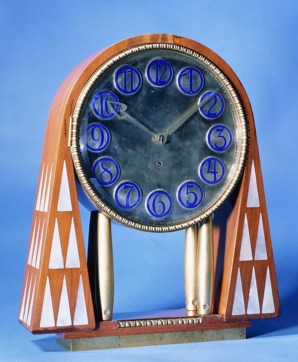 Un importante orologio da camino da Austrian School