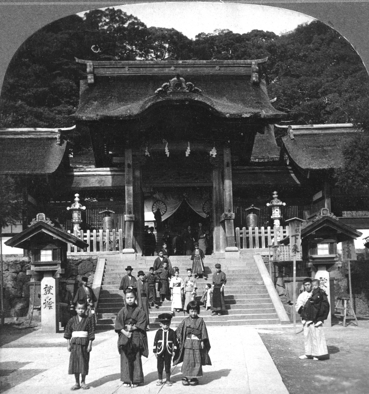 Tempio di Osua, Nagasaki, Giappone, 1901 da B. L. Singley