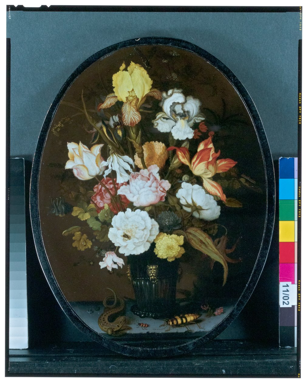 Natura morta con fiori in un vaso di vetro su un davanzale, con una lucertola e scarabei da Balthasar van der Ast