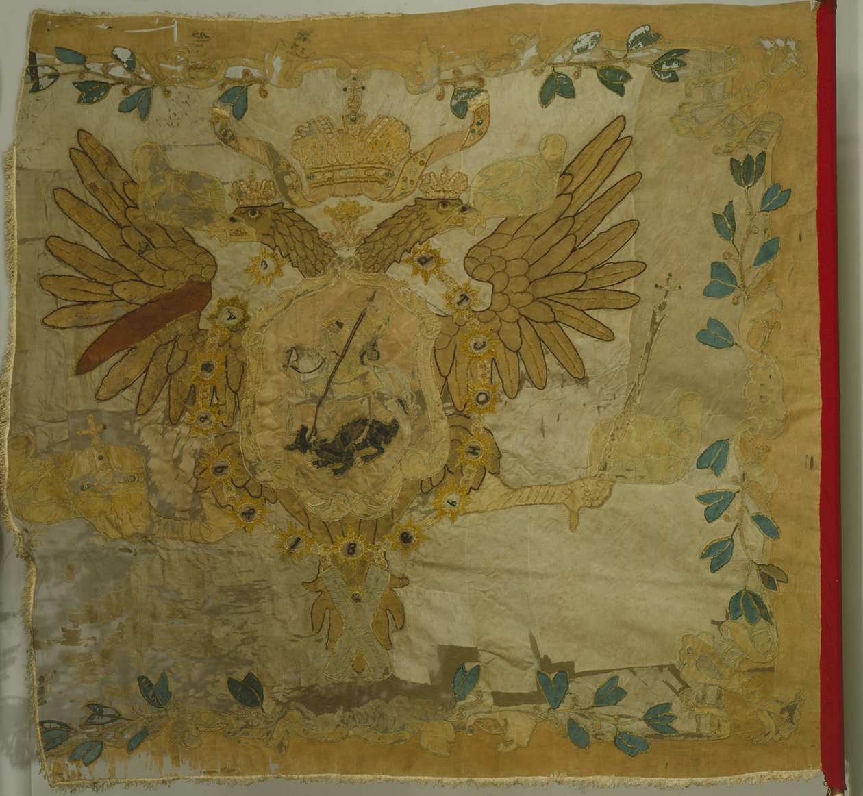 Bandiera di San Giorgio del reggimento di fanteria al tempo di Anna Ioannovna, 1730s da Banners and Standards Flags