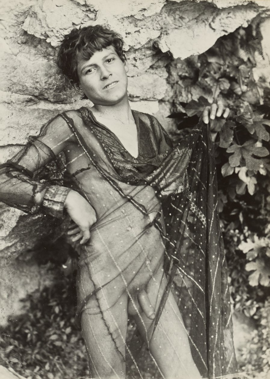[Ragazza nuda con indosso un abito trasparente] da Baron Wilhelm von Gloeden