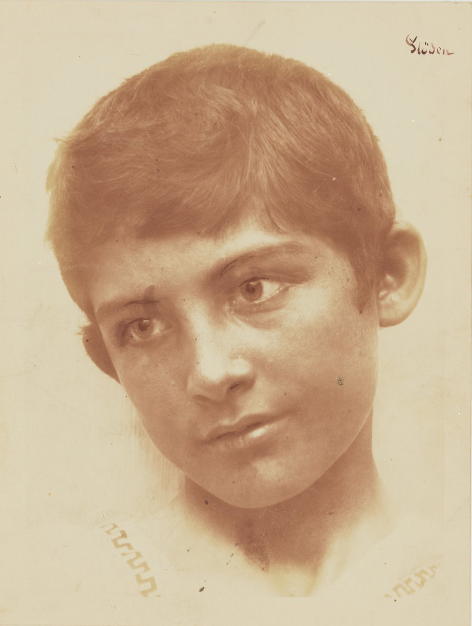 Giovane ragazzo da Baron Wilhelm von Gloeden
