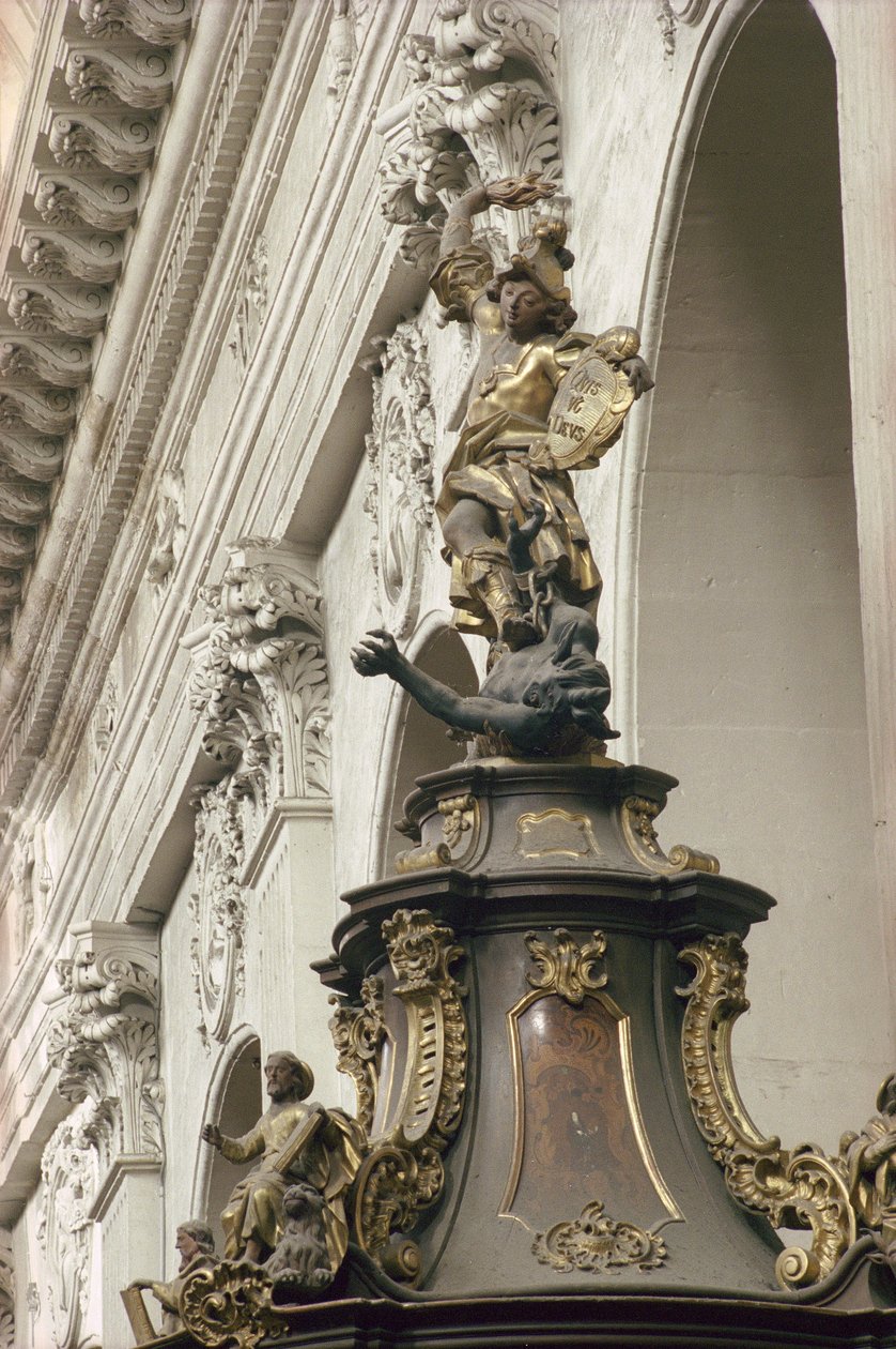Pulpito, anche chiamato Pulpito della Verità, (dettaglio): San Michele e il drago, 1749 da Bavarian school