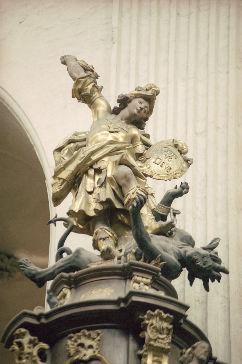 Pulpito, anche chiamato Pulpito della Verità, (dettaglio): San Michele e il drago, 1749 da Bavarian school