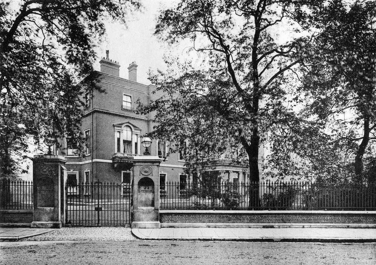 Portman House, Portman Square, 1908 da Bedford Lemere and Company
