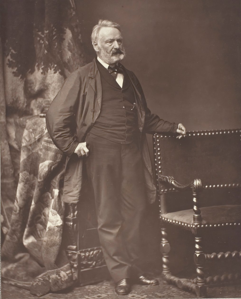 Victor Hugo romanziere, drammaturgo e poeta francese, 1802-1885, 1875-76 da Bertall et Cie