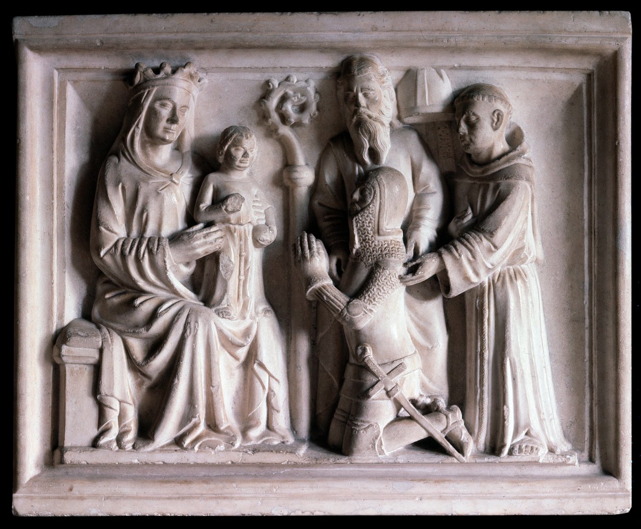 La Vergine presenta Gesù a tre persone (scultura) da Bonino da Campione