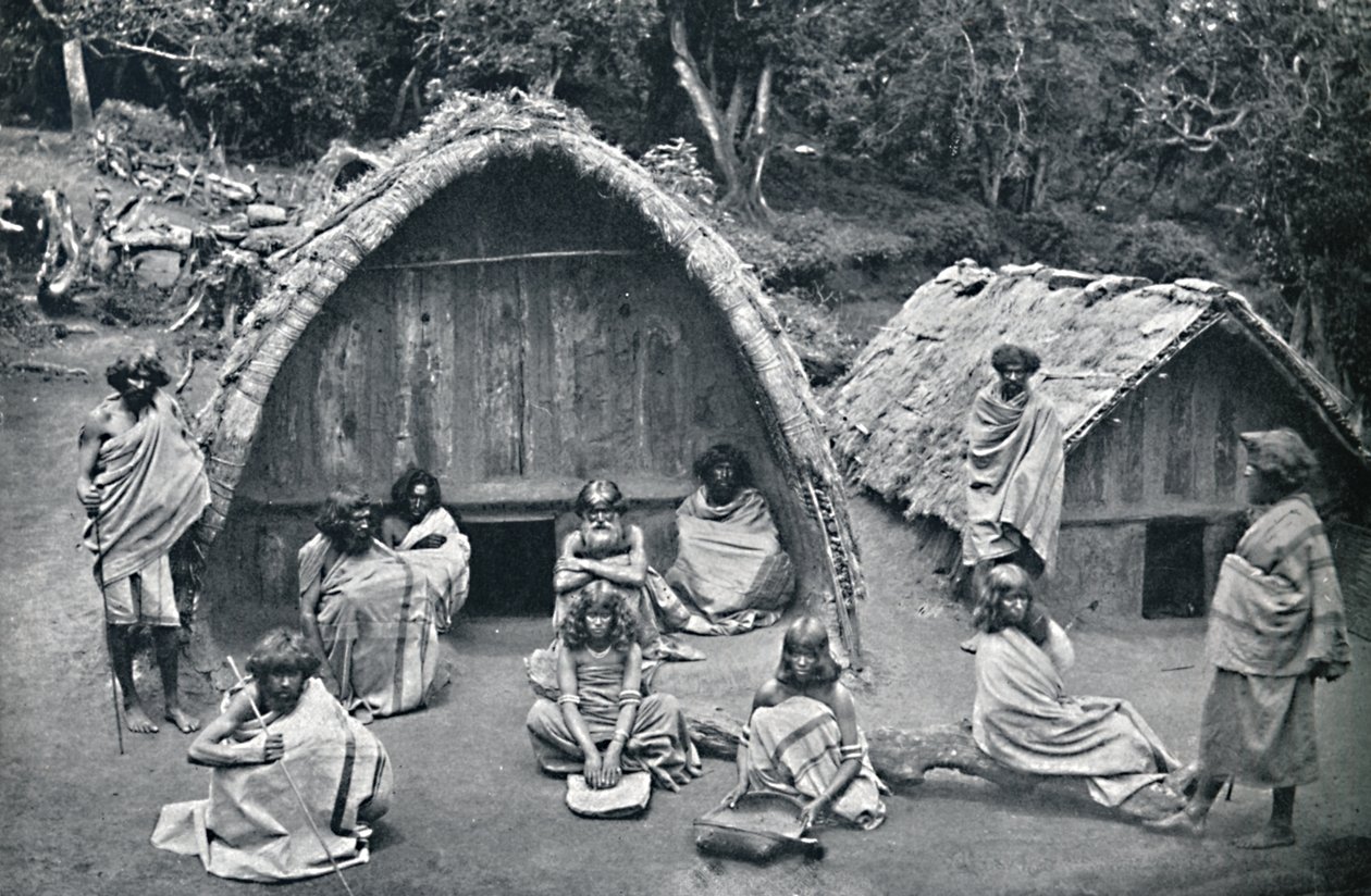 Una casa Toda in un villaggio nativo, India, 1902 da Bourne and Shepherd