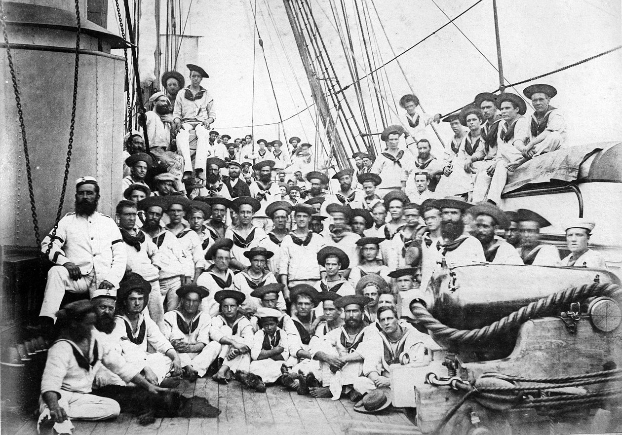 Compagnia a bordo della HMS Eclipse, c.1888 da British Photographer