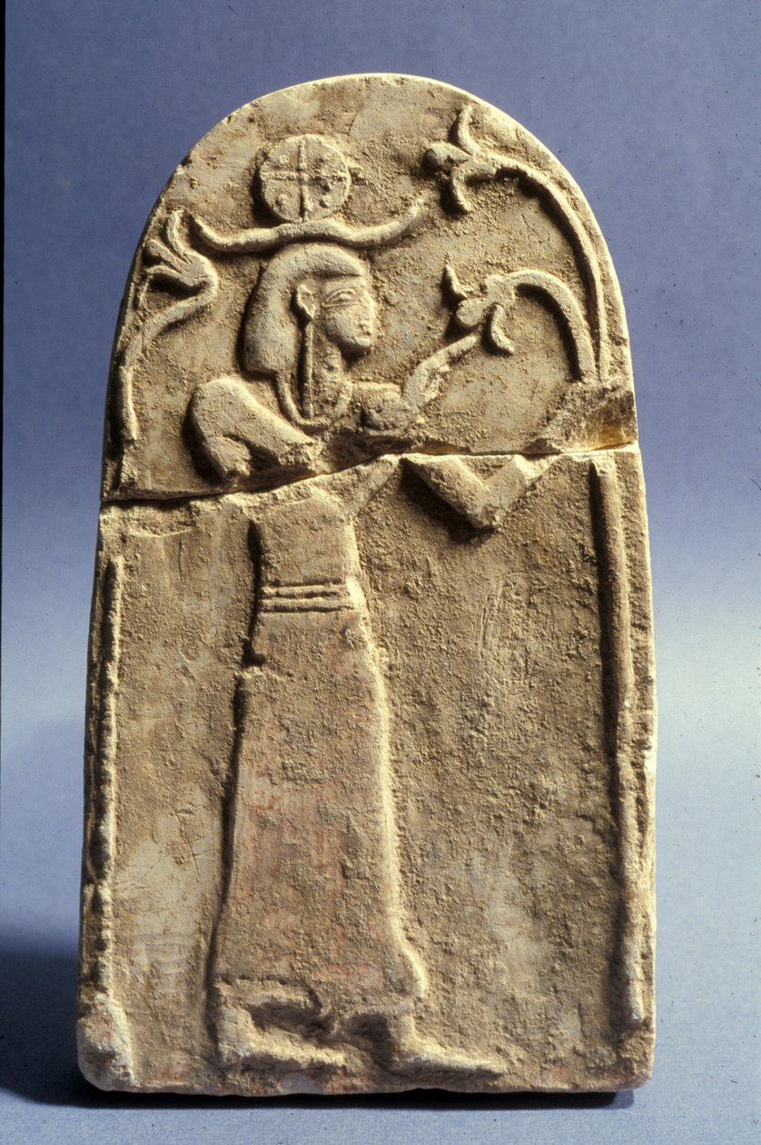 Stele che raffigura una divinità che adora l