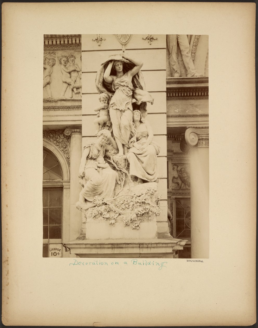 Decorazione di un edificio da Browning