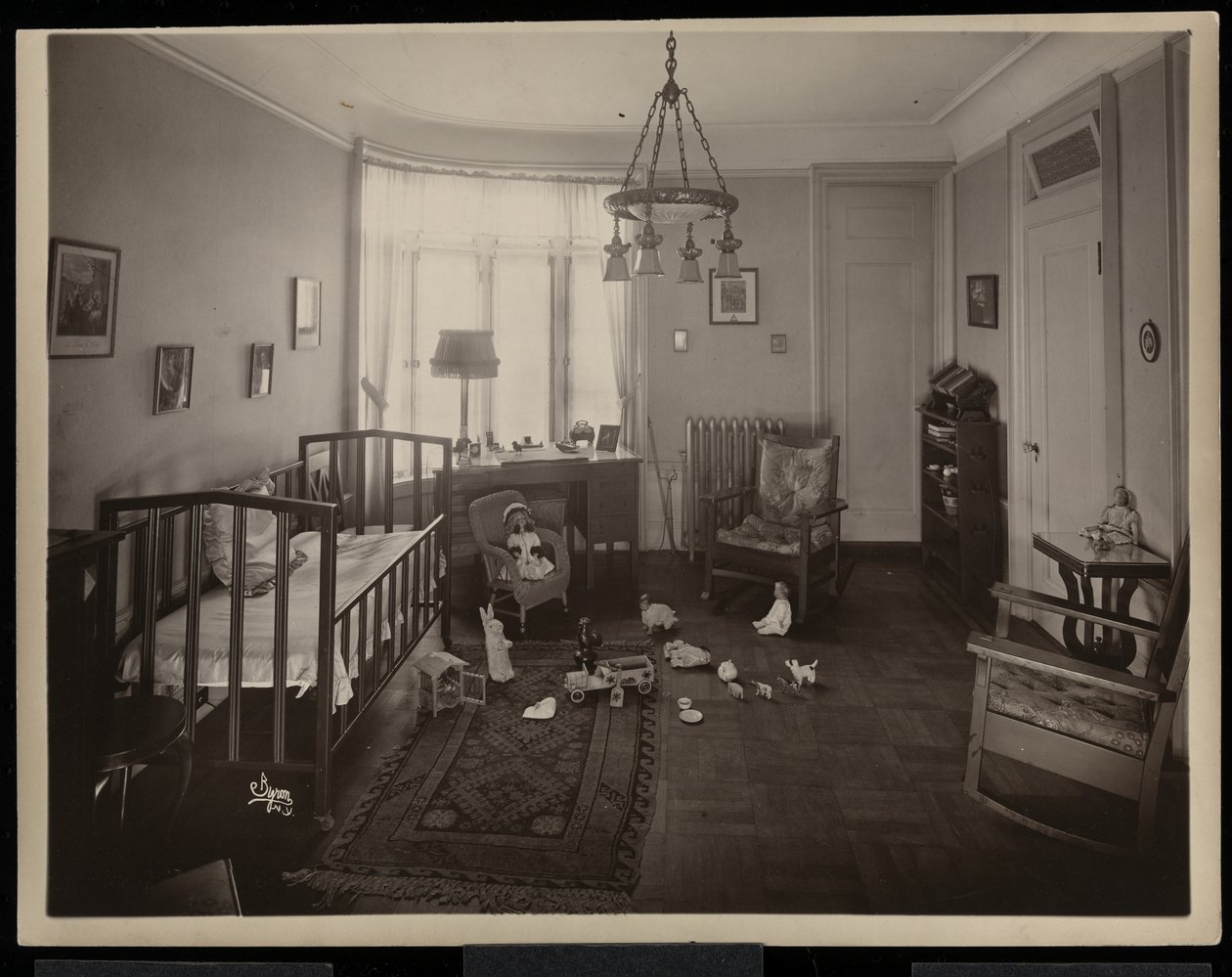 La camera di un bambino nella residenza A.C. Cronin, 1915-16 da Byron Company