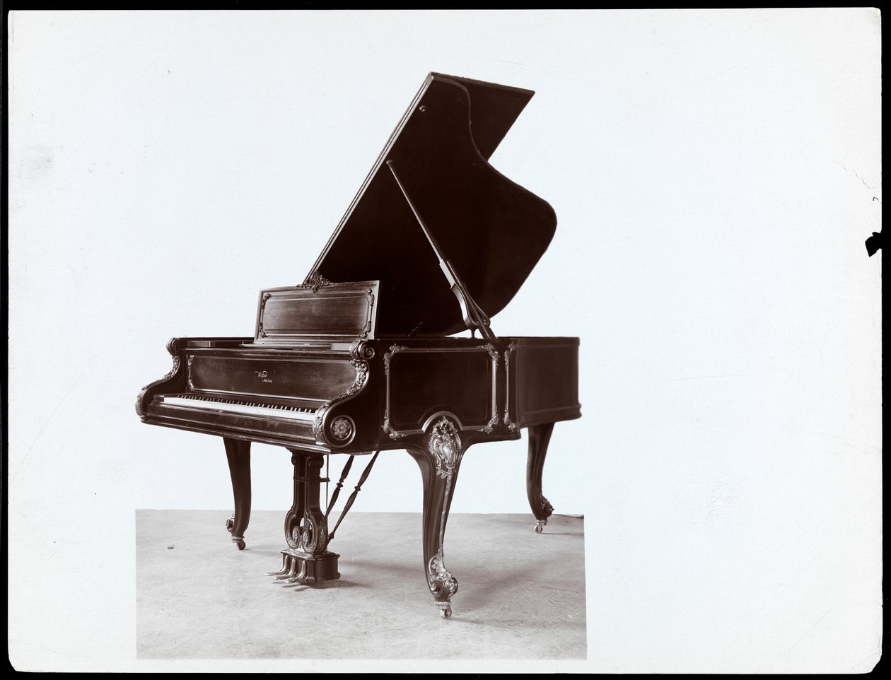 Un pianoforte di Weber und Co., New York, tra il 1900-20 da Byron Company